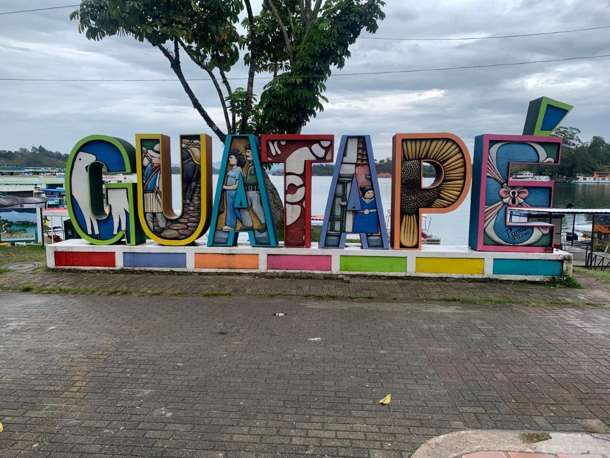 Alegria Hostel Boutique Guatape Exterior photo