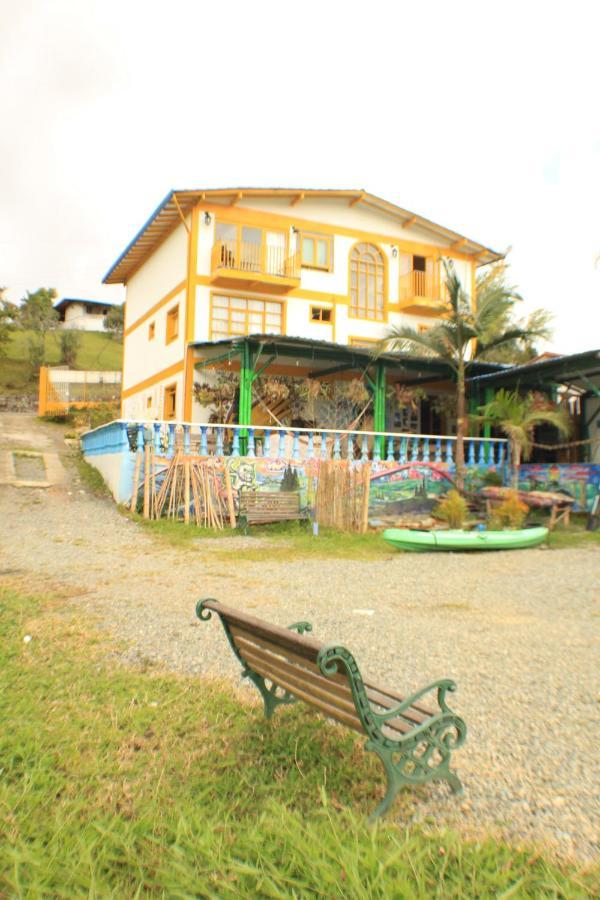 Alegria Hostel Boutique Guatape Exterior photo